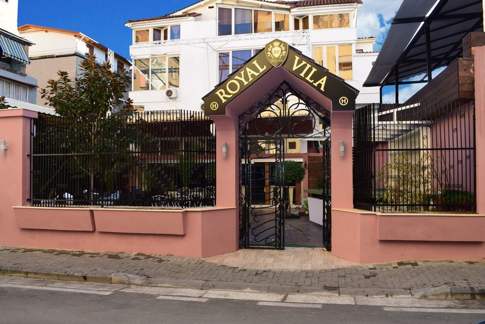 Royal Vila Hotel Тирана Екстериор снимка