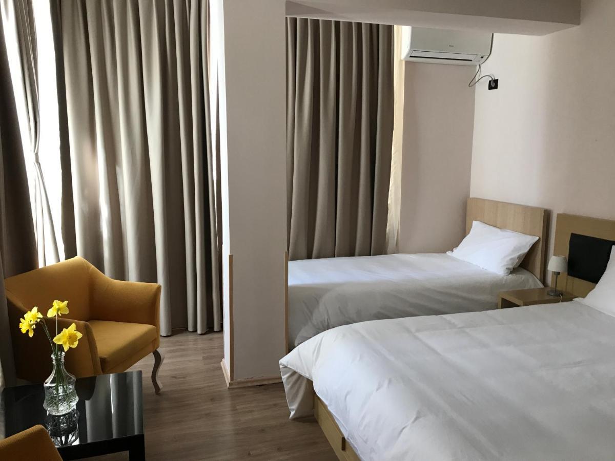 Royal Vila Hotel Тирана Екстериор снимка